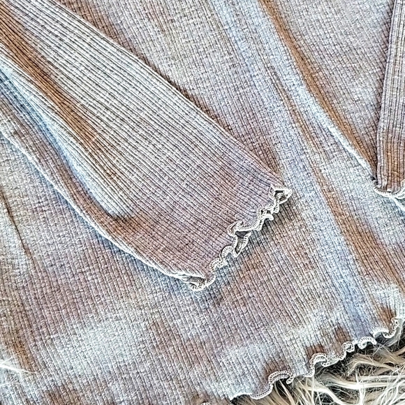 Old Navy Gray Ribbed Long Sleeve Top Size M New - Picture 5 of 7